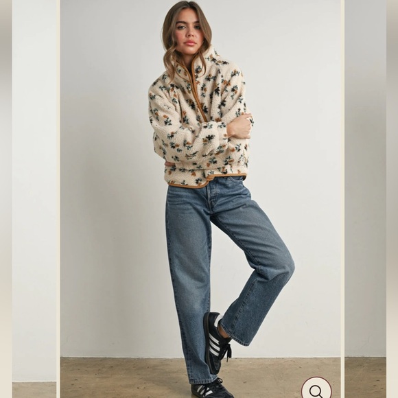 New Buttermelon Floral Fleece Jacket - Picture 8 of 14